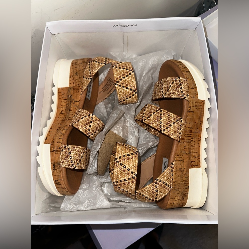 Steven Madden BANDI RAFFIA size 6